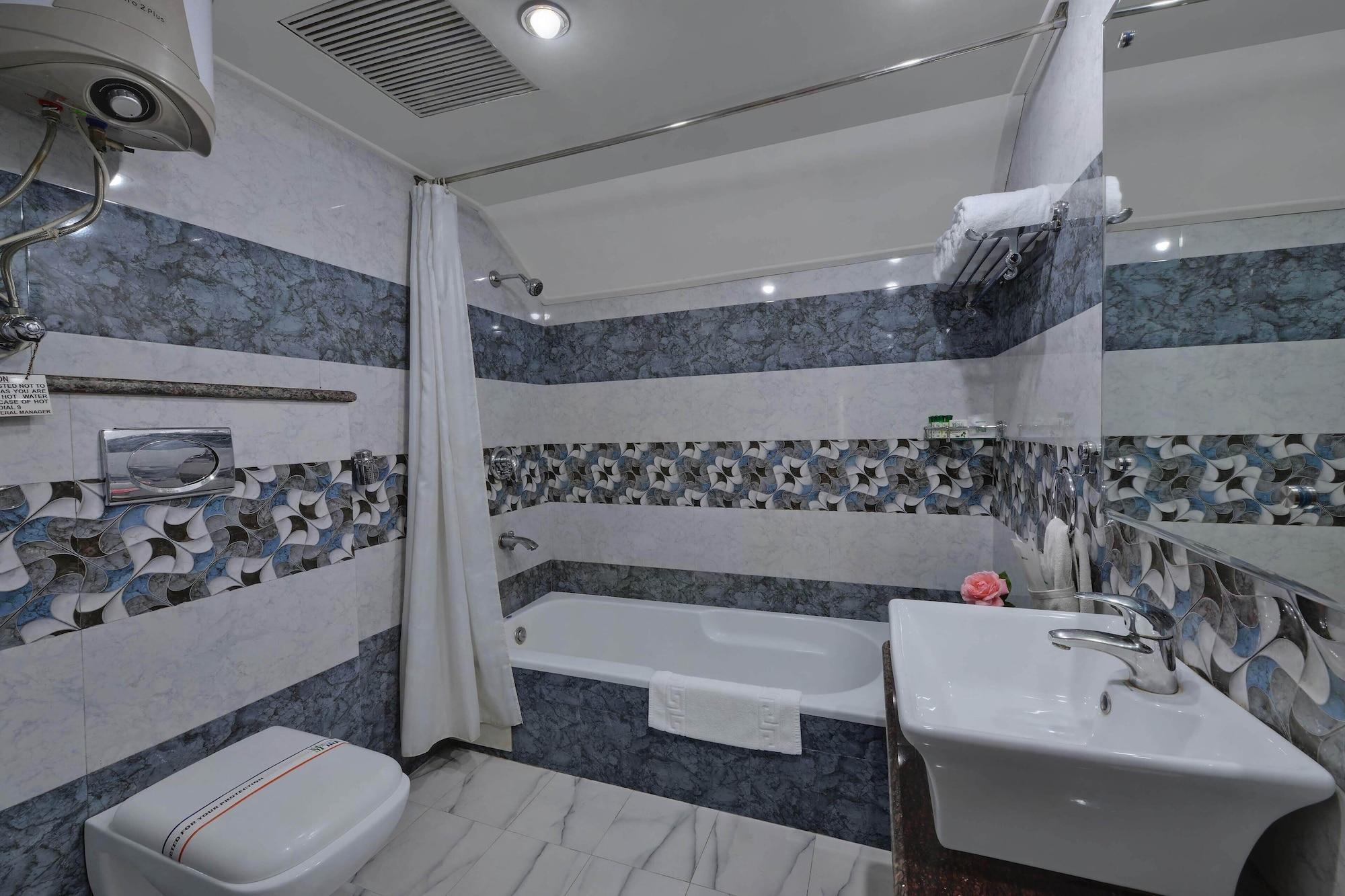 Bravia Hotel Manali Inn Екстериор снимка