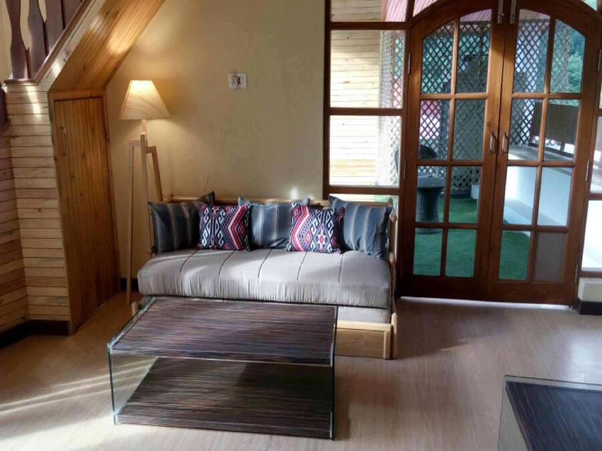 Bravia Hotel Manali Inn Екстериор снимка