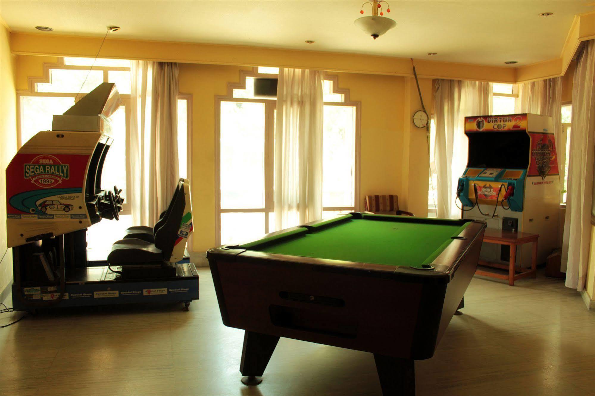 Bravia Hotel Manali Inn Екстериор снимка